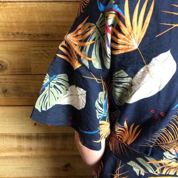 Entro, tropical pattern dress, EUC - Picture 8 of 12